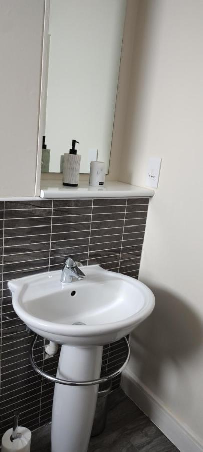 Meridian Bay Apartment Swansea Eksteriør bilde