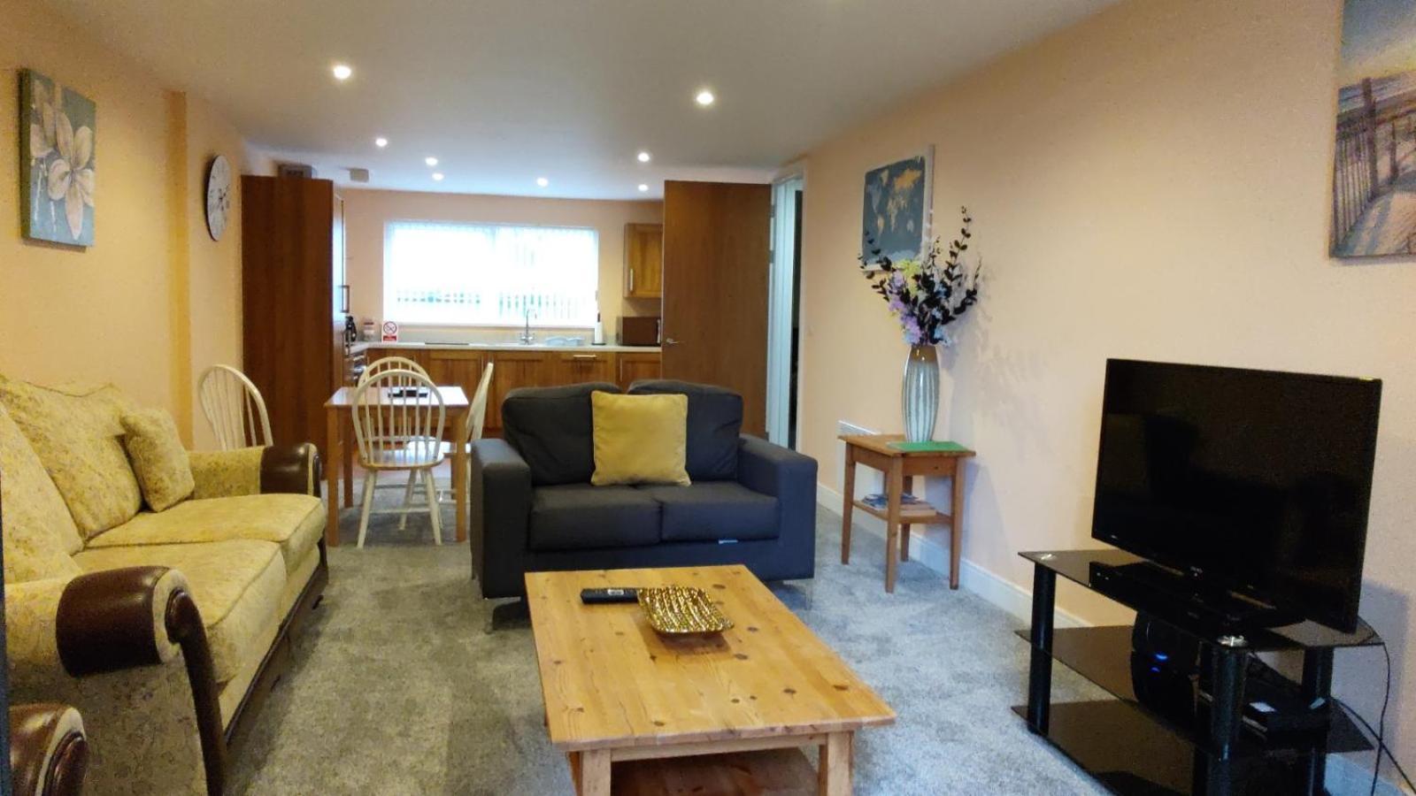 Meridian Bay Apartment Swansea Eksteriør bilde